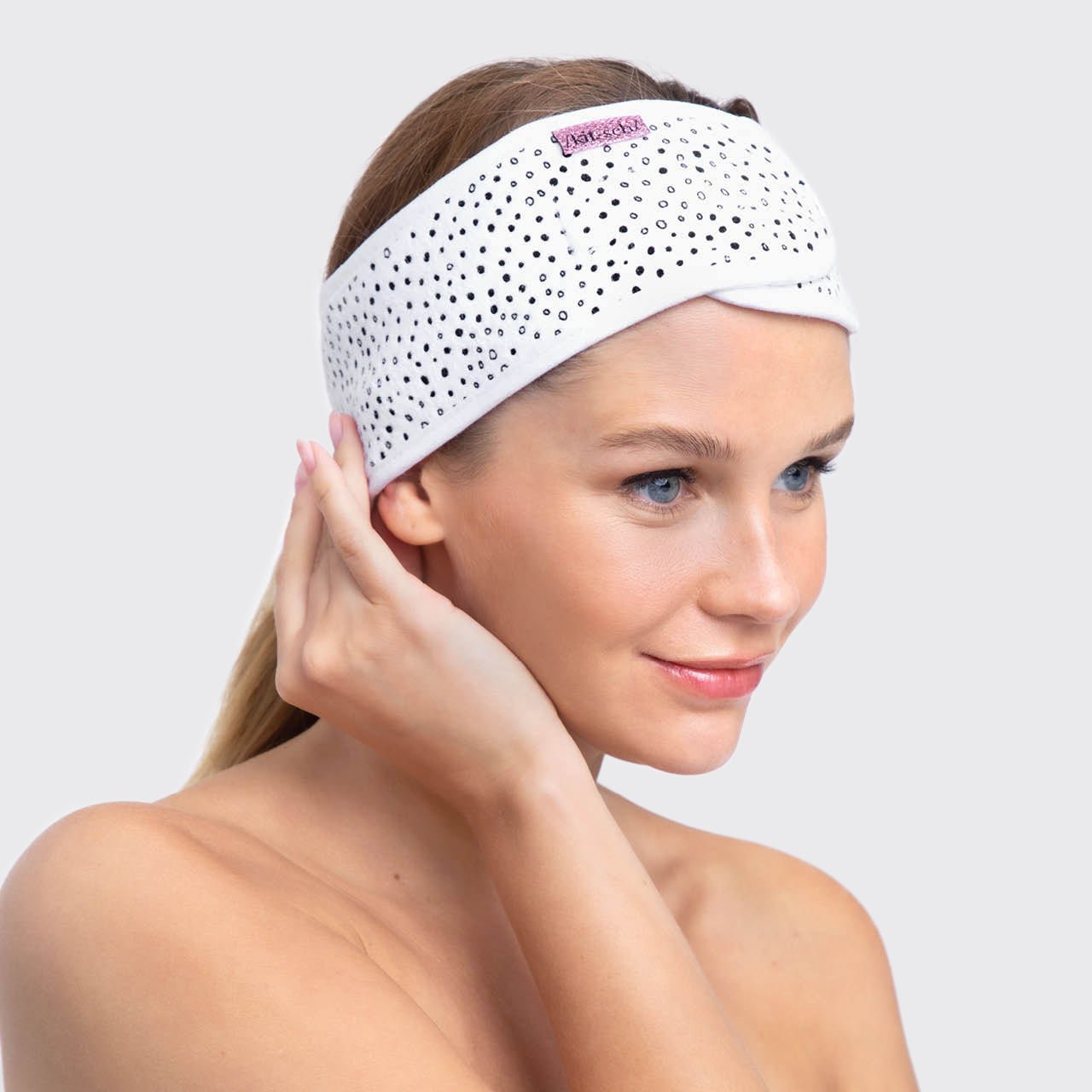 https://www.nigelbeauty.com/wp-content/uploads/0886-beauty-cleanse-spa-headband-microdot-2-1280x1280px.jpg