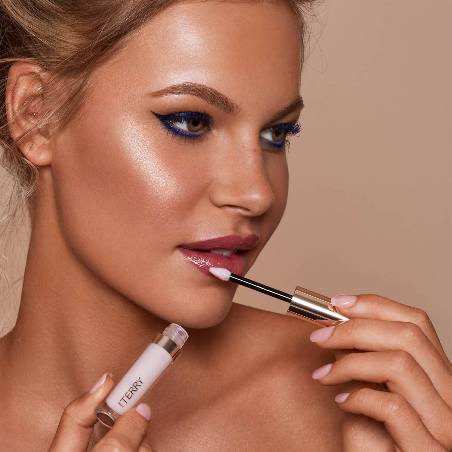 Baume de Rose Liquid Lip Balm - Image 4