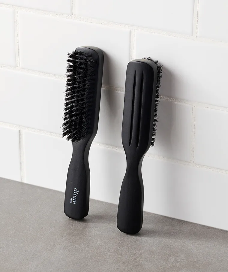 100% Soft Boar Styling Brush D8166 - Image 3