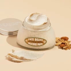 Alternative view of Almond Delicious Paste