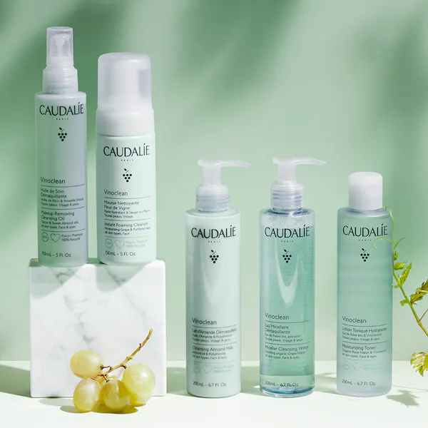 Vinoclean Gentle Cleansing Almond Milk - Image 2