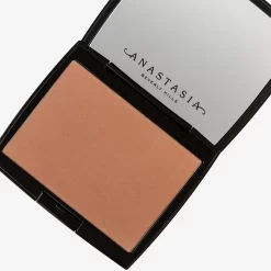 Alternative view of Powder Bronzer