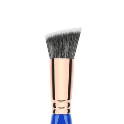 Alternative view of Golden Triangle 956 Slanted Precision Kabuki Brush