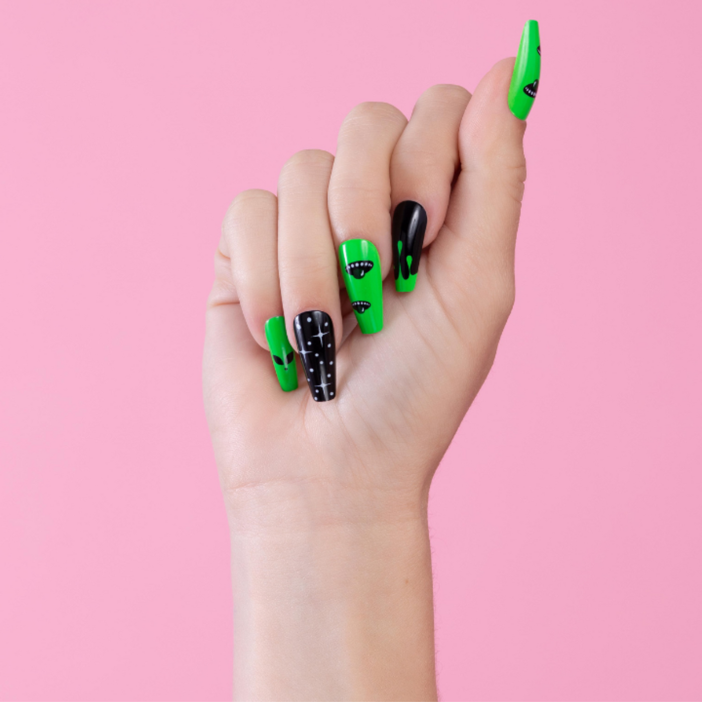 Alien Press-on Nails - Image 4