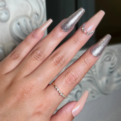 Alternative view of Nude Babe