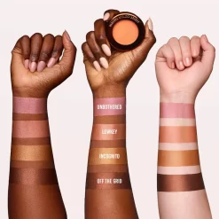 Alternative view of Yummy Skin Blurring Balm Powder Lowlighter Soft Glow Highlighter