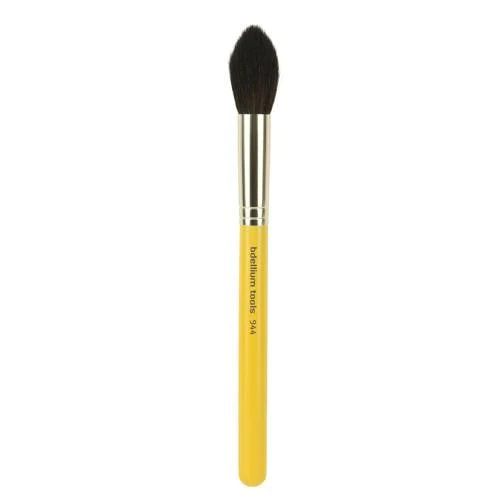 Studio 944 Tapered Contour Brush